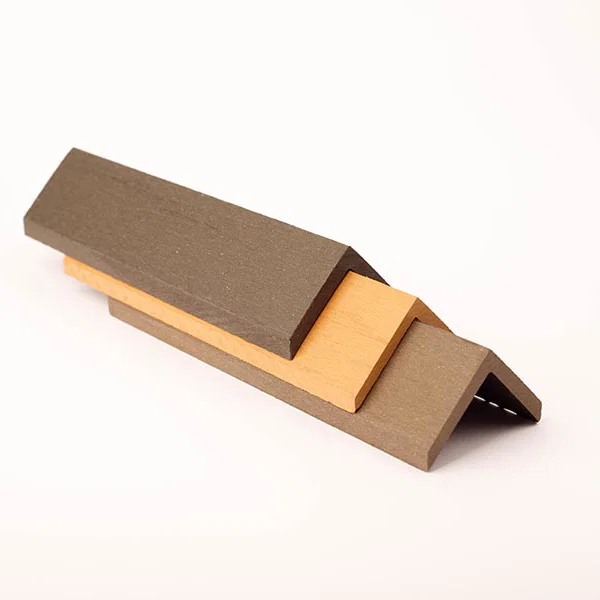 WPC kiegészítő Woody "L" élzáró - 40x40 x 2900 mm